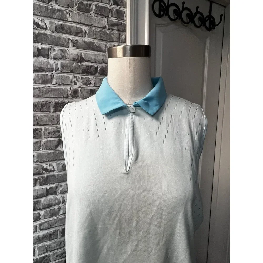 NWT woman's‎ nike shirt